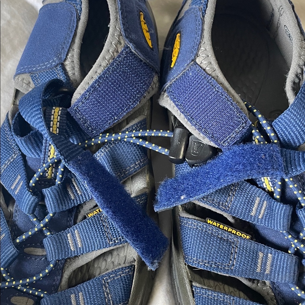Keen | Newport H2 | Hybrid Sandal | Blue | Hike | Grip| Covered Toe | Size 6 - Picture 10 of 16